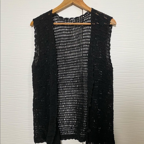 Vintage Crochet Vest Cardigan - Picture 2 of 3